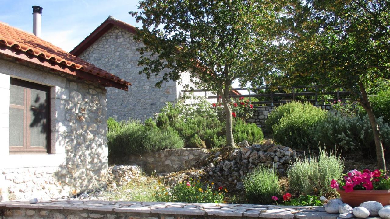 فيلا Stone House In A Quiet Landscape, Leonidion المظهر الخارجي الصورة