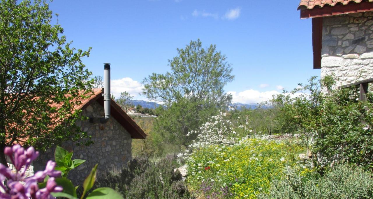فيلا Stone House In A Quiet Landscape, Leonidion المظهر الخارجي الصورة