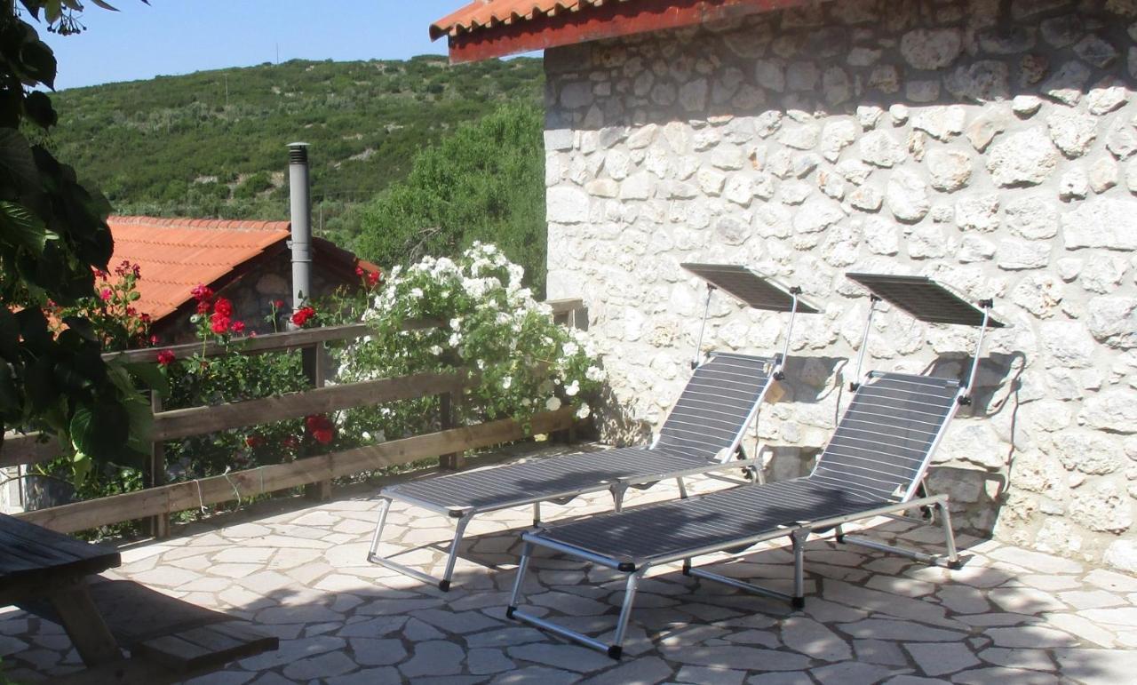 فيلا Stone House In A Quiet Landscape, Leonidion المظهر الخارجي الصورة
